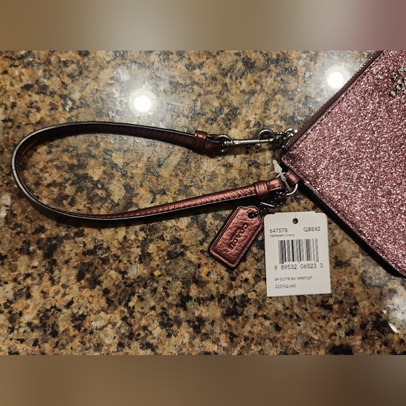 Coach glitter wristlet in metallic cherry - Picture 3 of 16